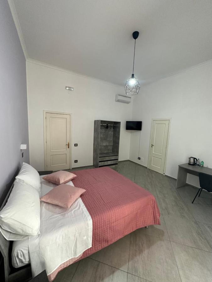 Carme Guest House نابولي المظهر الخارجي الصورة
